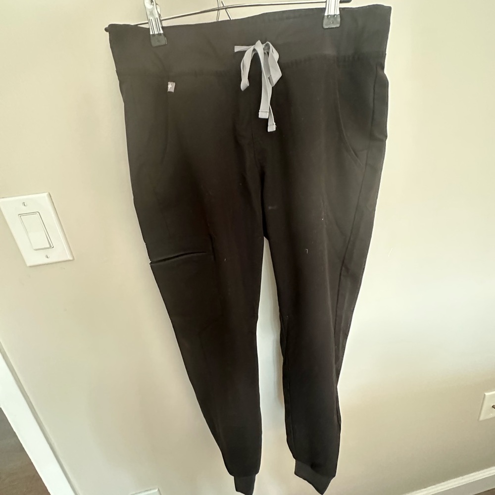 Figs jogger scrubs
